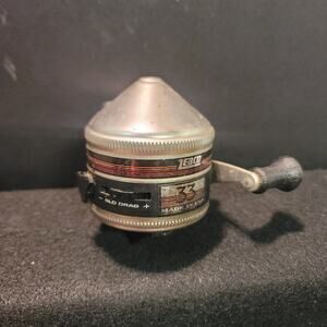 Fishing REEL zebco 33 made in usa 10 lb line spin caster